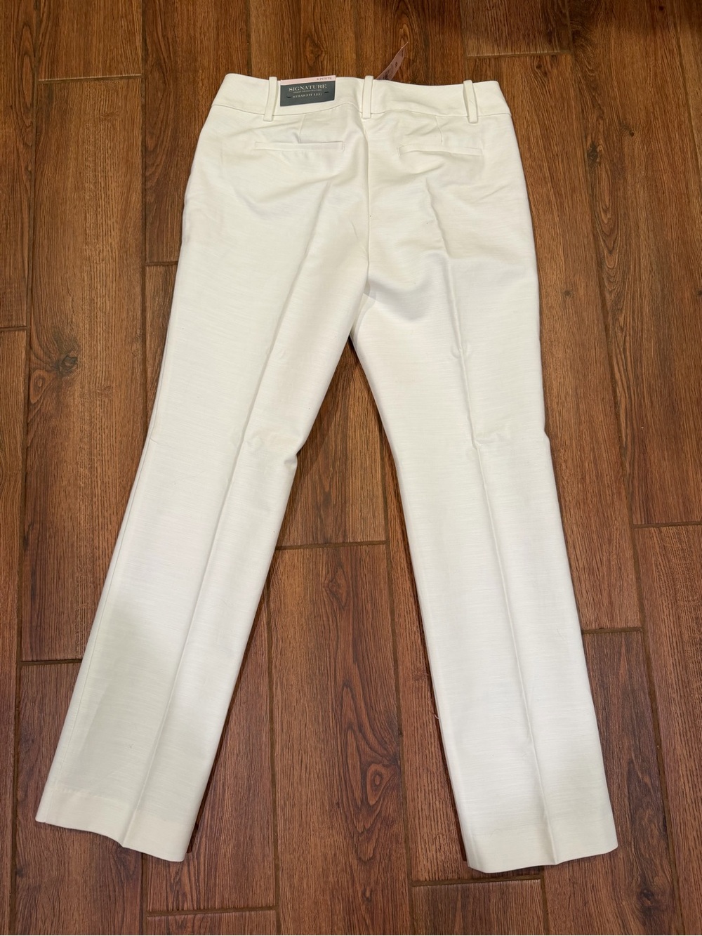 Ann Taylor Signature Straight Leg Pants Cream Size 8 Petite NWT